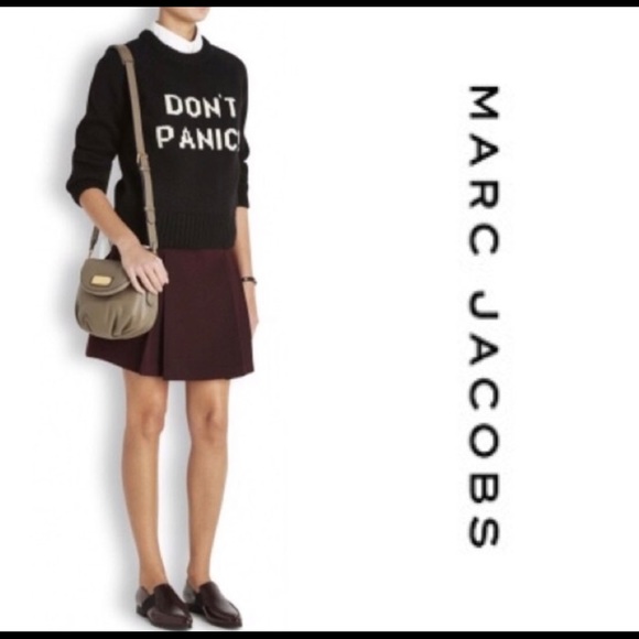 Marc Jacob’s Taupe Fold Over Zippered Pocket Adjustable Crossbody Strap - Picture 10 of 10